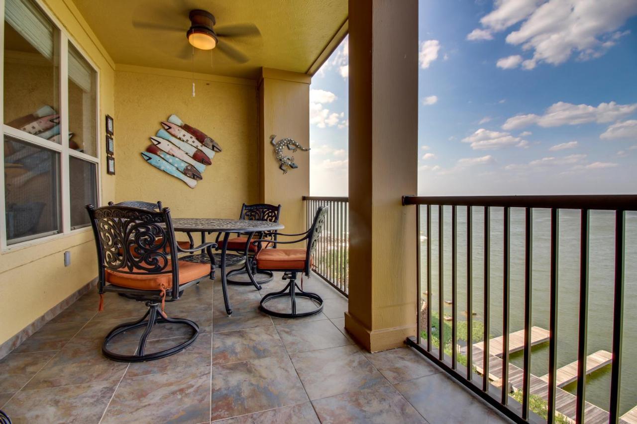 The Waters Condo Building 5 Patriot'S Retreat Horseshoe Bay Exteriör bild